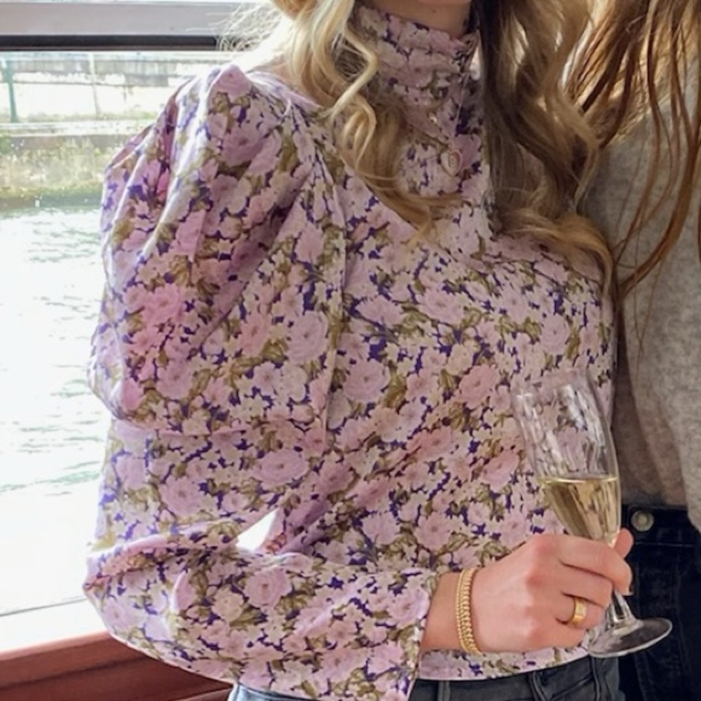 Floral Puff Sleeve Turtle Neck Blouse. Zara. Great Condition. Size Small.